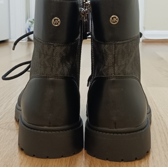 💎 HP 💎 Michael by Michael Kors Alistair Bootie Combat Boots size 8.5 for women - Picture 5 of 11